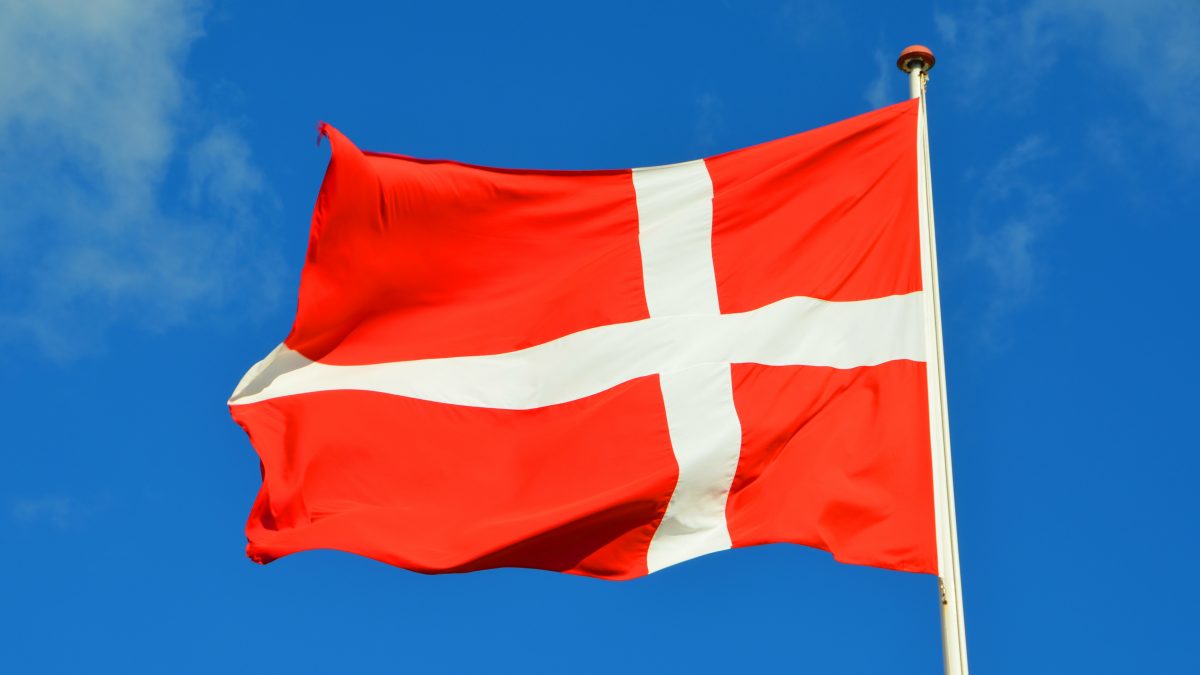 sky-white-wind-red-flag-flagpole-1202003-pxhere.com