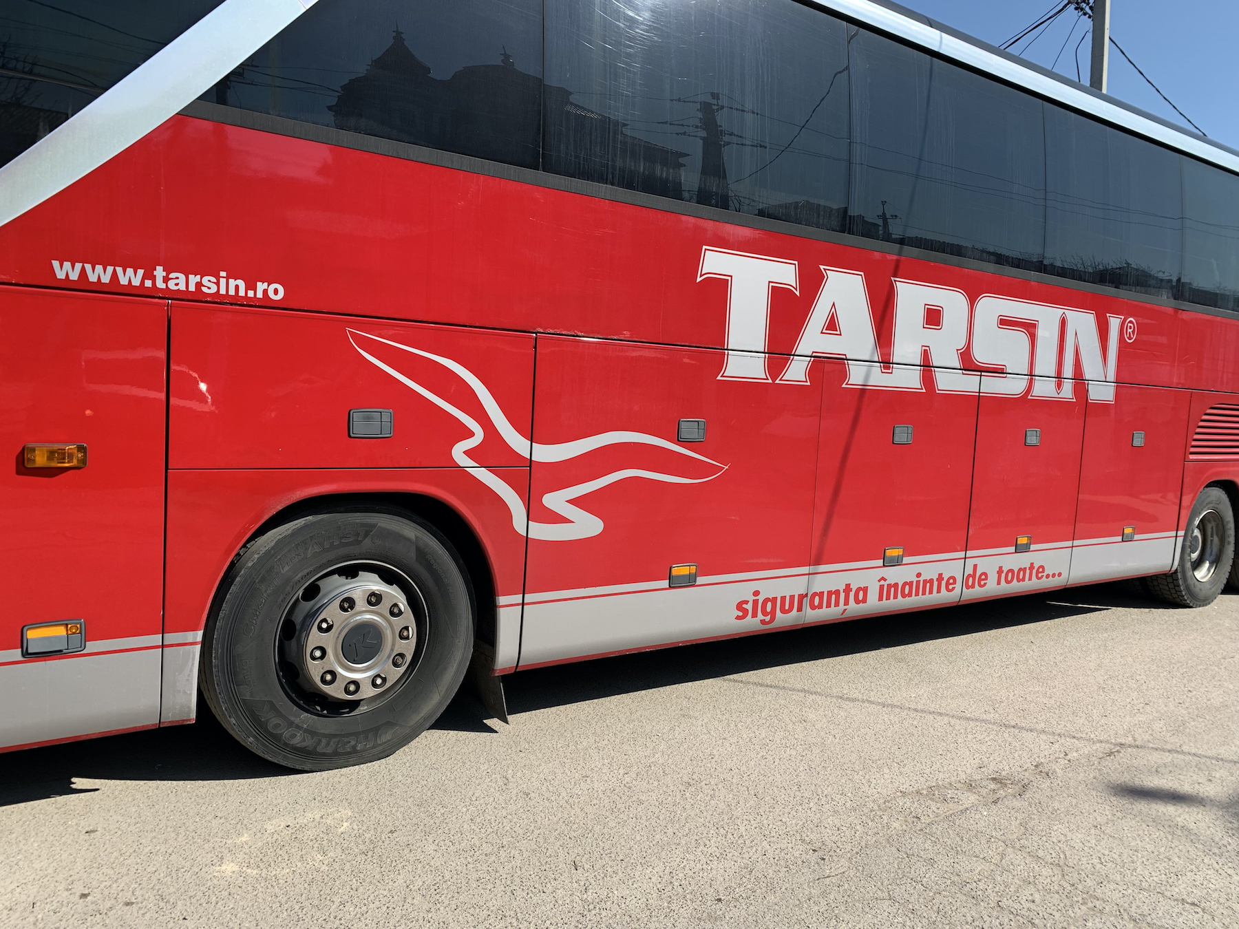 Romanian bus with eagles wings